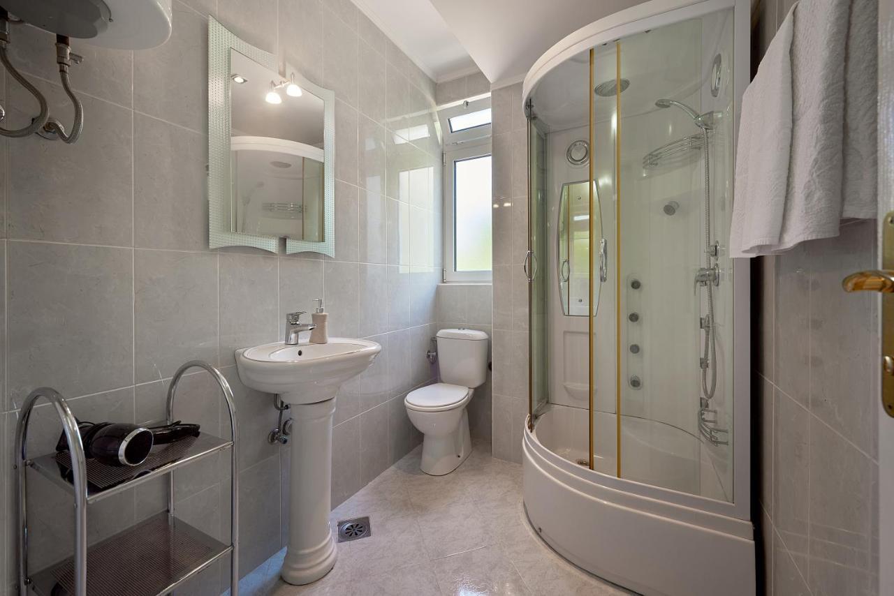 Apartmani Kuca U Maslinama Sveti Stefan Ngoại thất bức ảnh