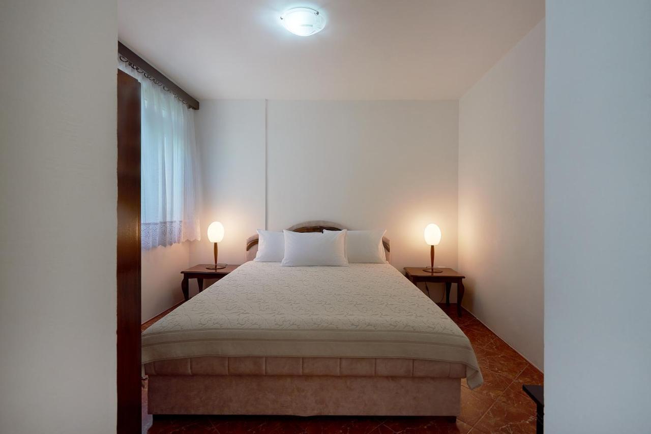 Apartmani Kuca U Maslinama Sveti Stefan Ngoại thất bức ảnh