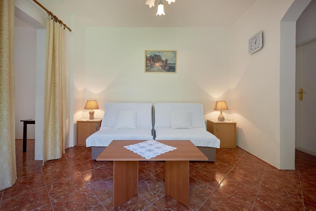 Apartmani Kuca U Maslinama Sveti Stefan Ngoại thất bức ảnh