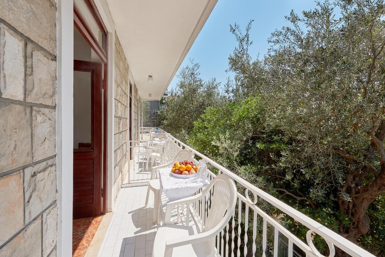 Apartmani Kuca U Maslinama Sveti Stefan Ngoại thất bức ảnh