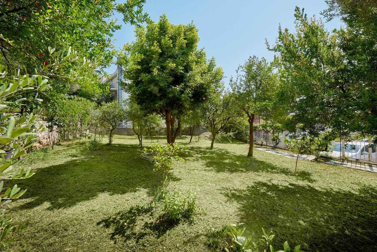 Apartmani Kuca U Maslinama Sveti Stefan Ngoại thất bức ảnh