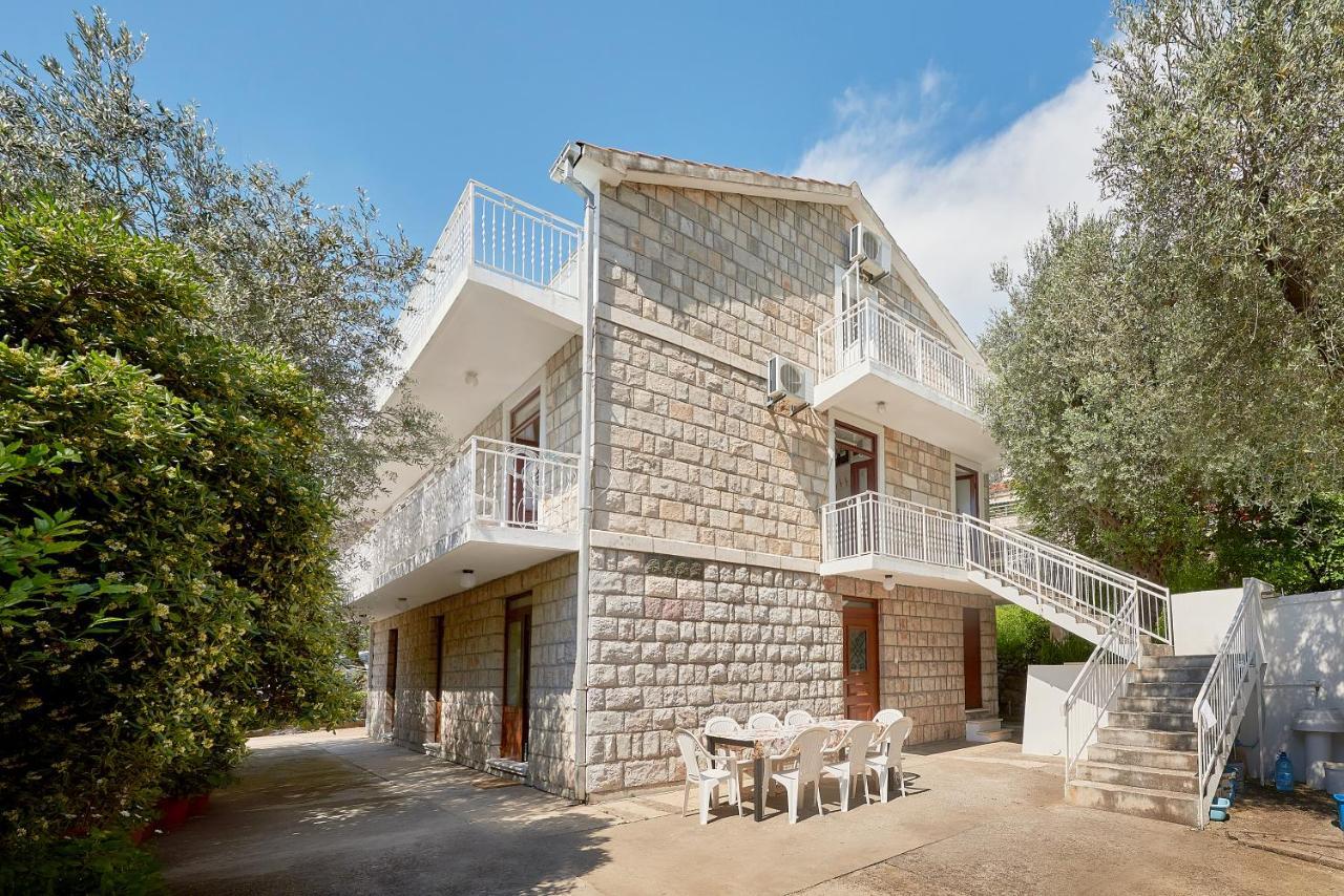 Apartmani Kuca U Maslinama Sveti Stefan Ngoại thất bức ảnh