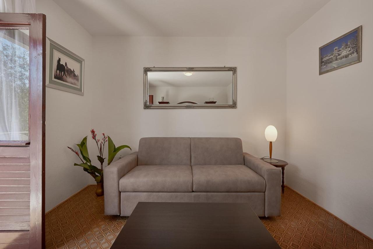 Apartmani Kuca U Maslinama Sveti Stefan Ngoại thất bức ảnh