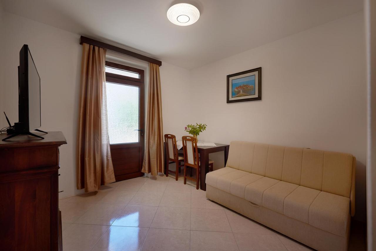 Apartmani Kuca U Maslinama Sveti Stefan Ngoại thất bức ảnh