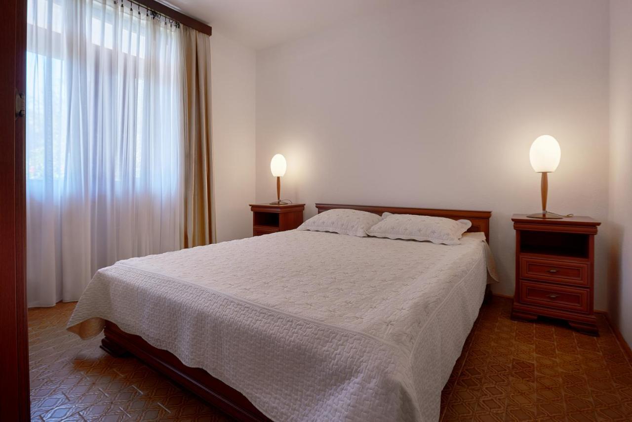 Apartmani Kuca U Maslinama Sveti Stefan Ngoại thất bức ảnh