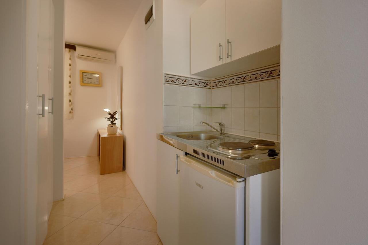 Apartmani Kuca U Maslinama Sveti Stefan Ngoại thất bức ảnh
