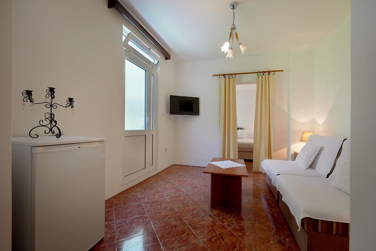Apartmani Kuca U Maslinama Sveti Stefan Ngoại thất bức ảnh