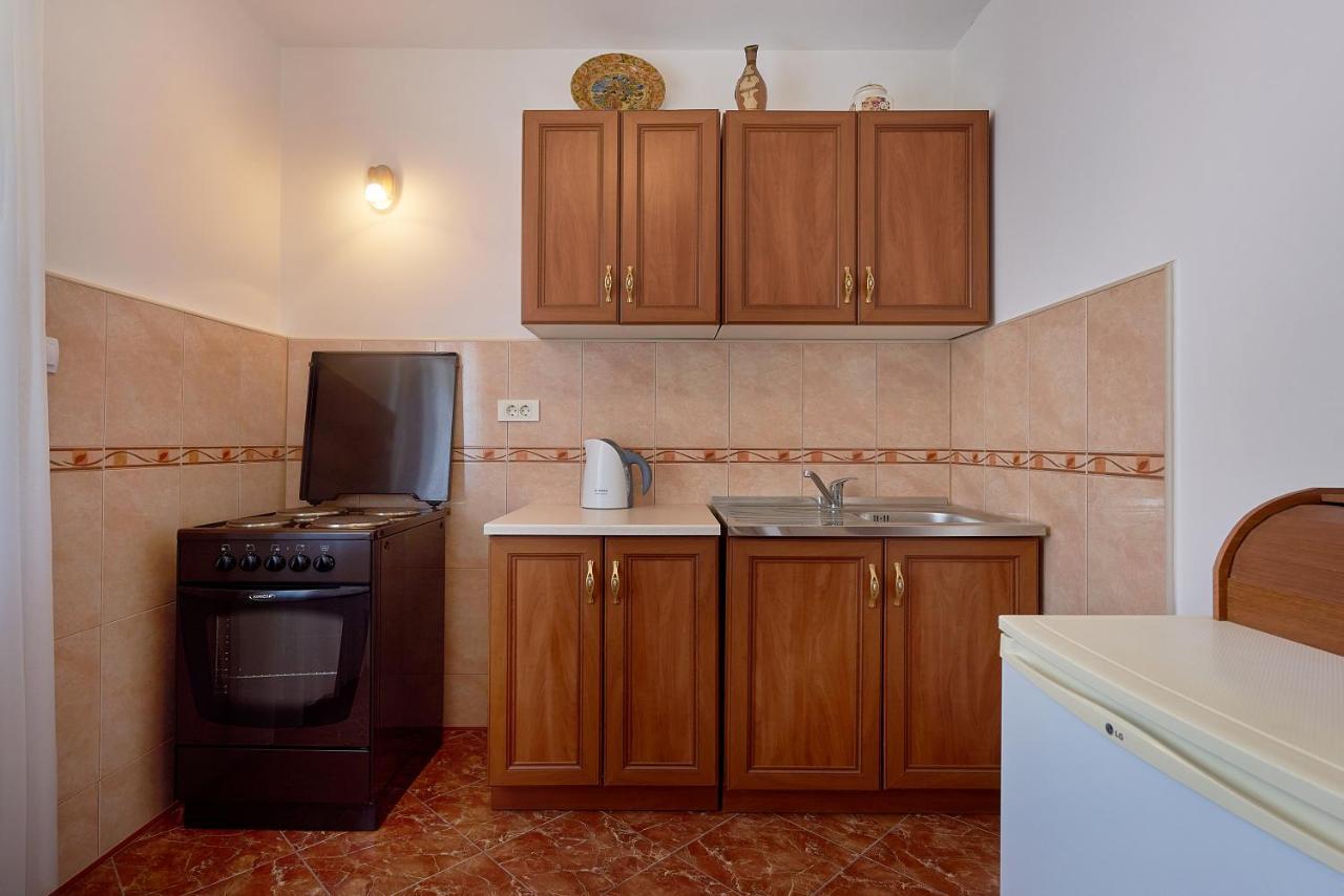 Apartmani Kuca U Maslinama Sveti Stefan Ngoại thất bức ảnh